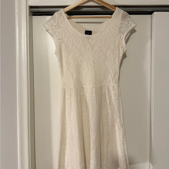 Deletta Cream White Mini Lace Dress | Anthropologie | Medium - Picture 1 of 9